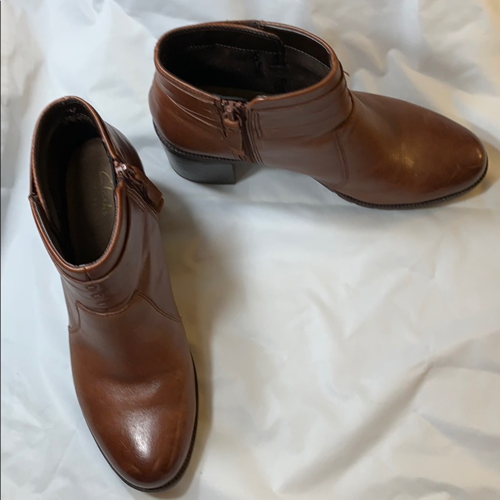 SOLD.  Clarks Artisan Malvet Maria Ankle Boots